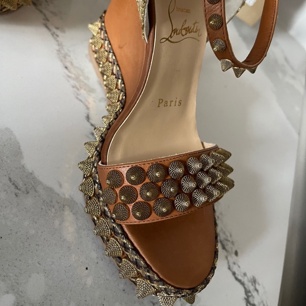 🔥🔥sold🔥🔥 Christian Louboutin Brown Cordorella Sandal Wedge - Picture 8 of 9